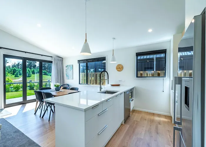 Mata-au River Sanctuary Holiday home Wanaka